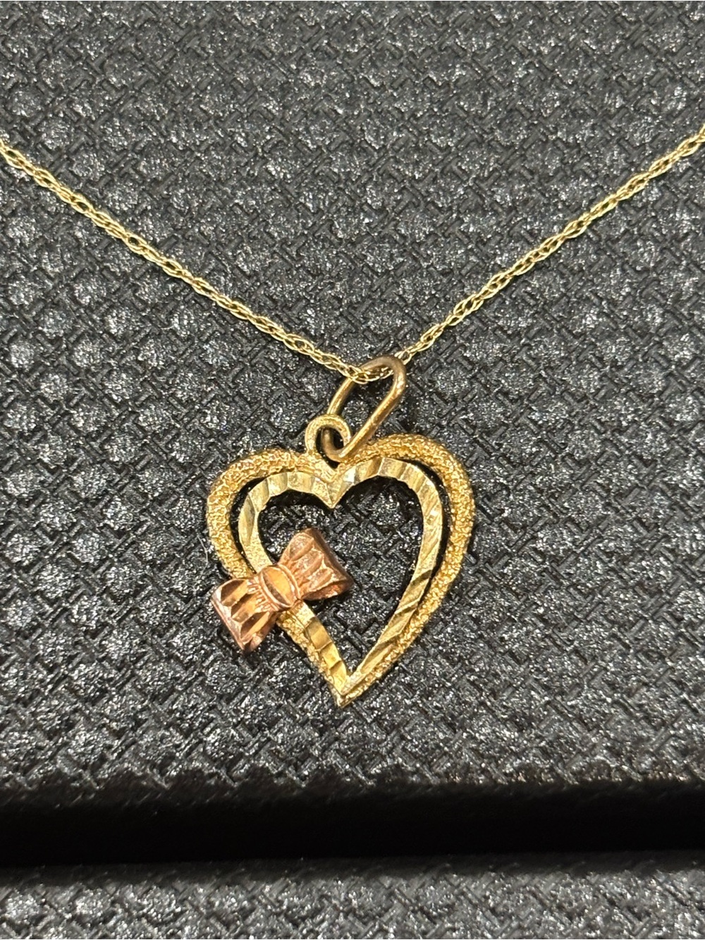 14K Solid Gold Heart Pendant Necklace w/Bow, 1.12gramd